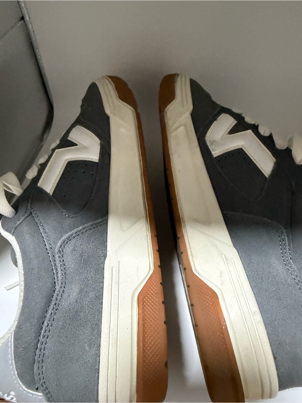 Vans Upland Gray Black Gum Sole Sneakers Mens Size 11 - Picture 10 of 16
